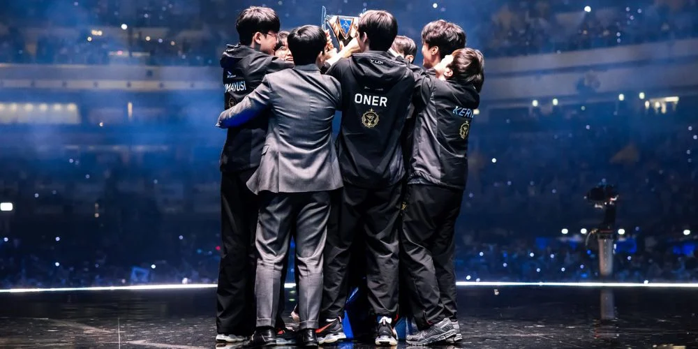 T1 vô địch CKTG 2023 - Gamelade