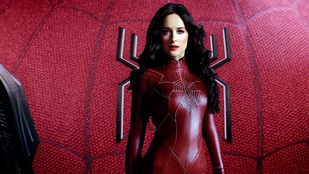 madame-web-1