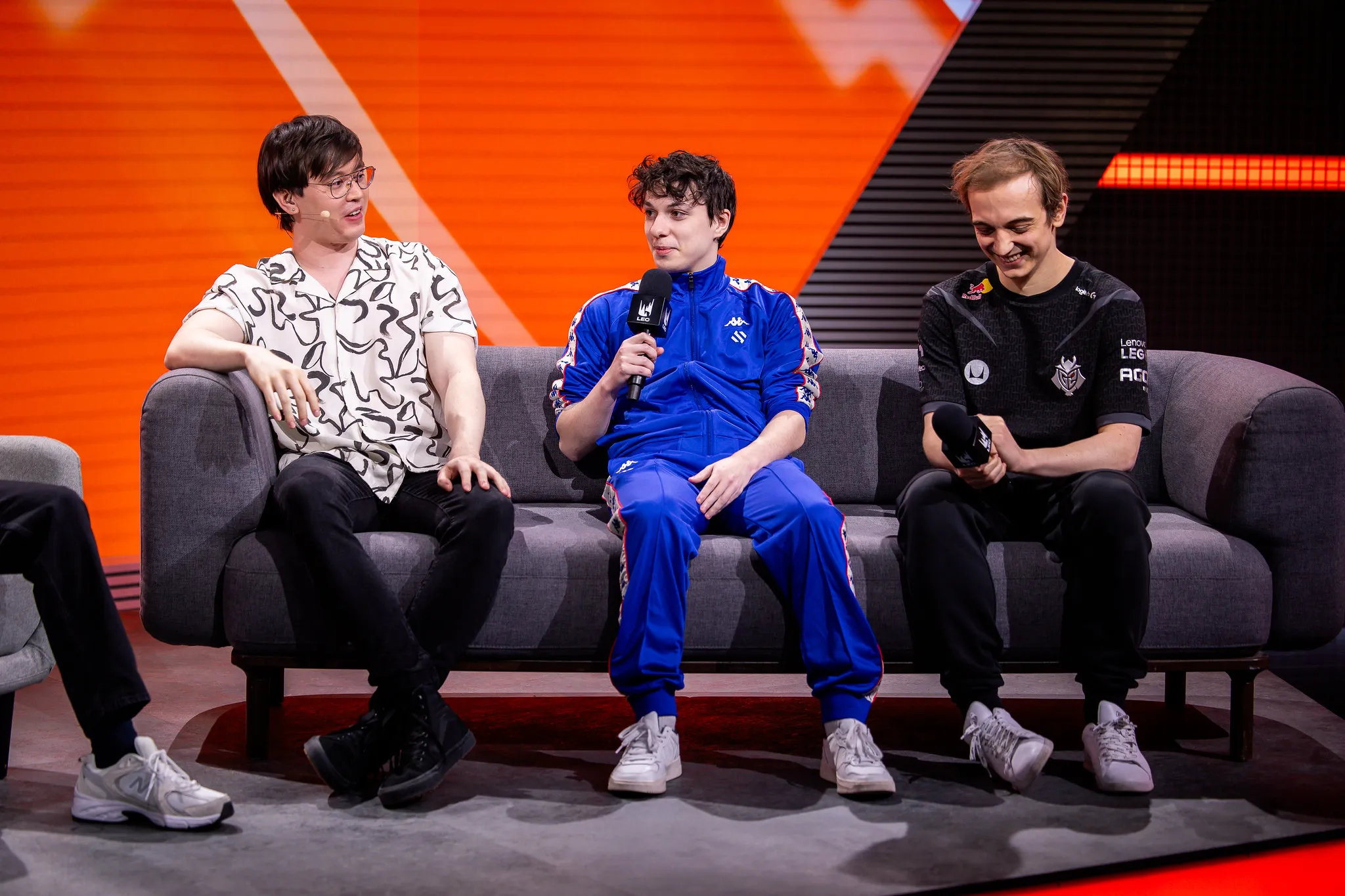 BDS loại top laner Adam do vấn đề về hành vi