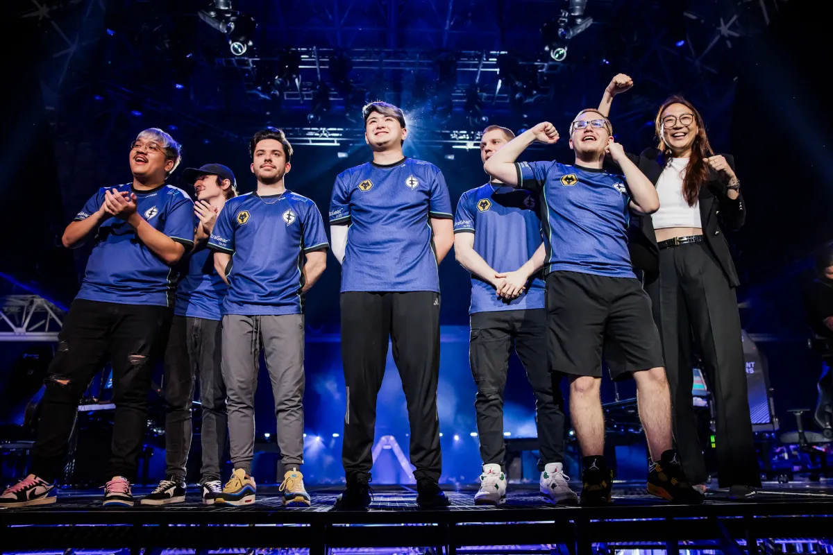 Drama trong VALORANT: Riot chặn thương vụ Evil Geniuses bán suất thi đấu cho FlyQuest