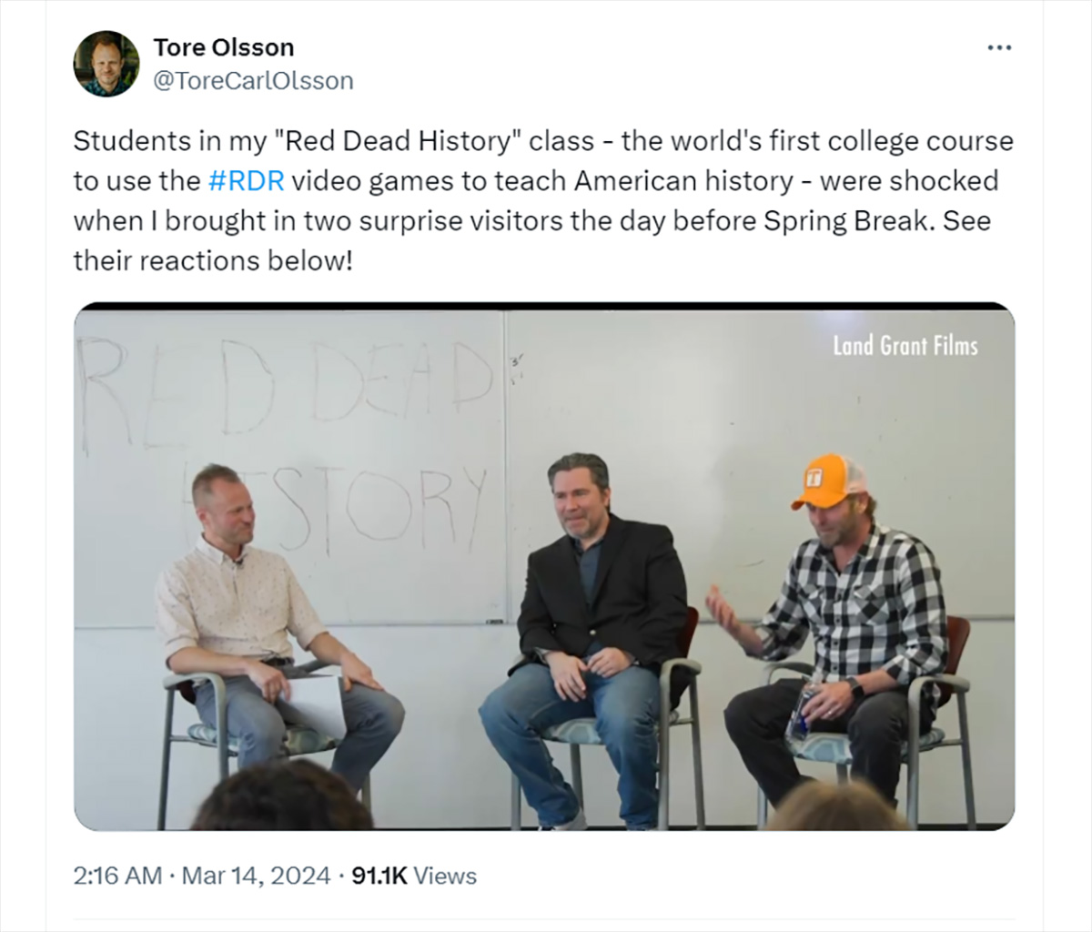 Arthur Morgan, John Marston trợ giảng cho giáo sư đại học về Red Dead Redemption 2