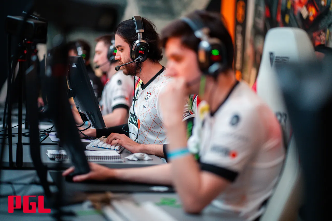 Virtus.pro trượt khỏi vòng playoffs PGL Copenhagen do lỗi nghiêm trọng trong CS2 - Gamelade