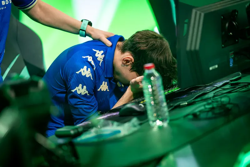 Fnatic lội ngược dòng ngoạn mục trước BDS, hiên ngang góp mặt tại MSI - Gamelade