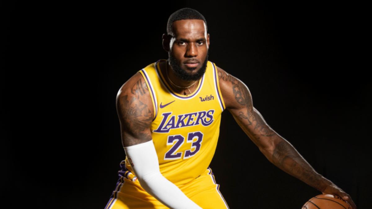 2K Games, nhà phát hành NBA 2K thắng kiện họa sĩ xăm của Lebron James