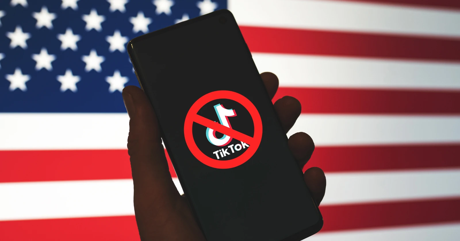 Tổng thống Mỹ Joe Biden chính thức phê duyệt dự luật cấm TikTok tại nước này