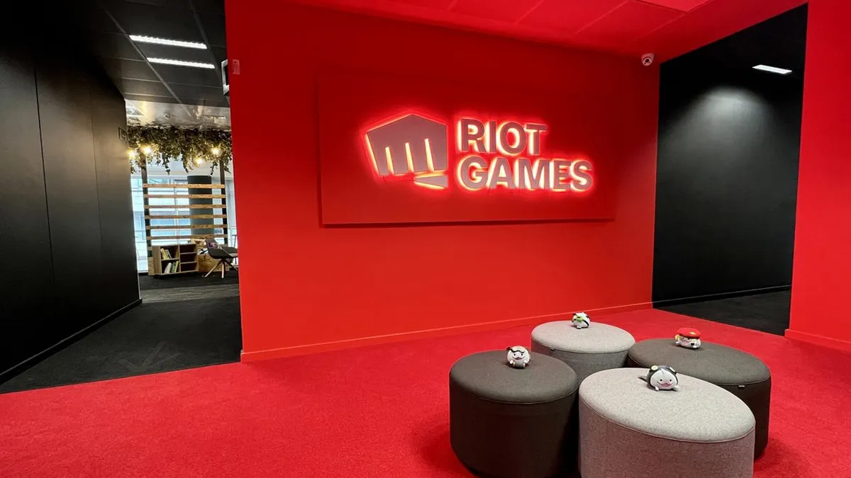 CEO Riot cũ bị tố cáo quấy rối tình dục trợ lý nhưng không có bằng chứng xác thực - Gamelade