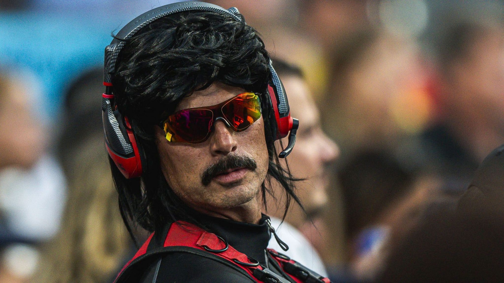 Các bên đối tác đang chấm dứt hợp đồng với streamer Dr Disrespect 