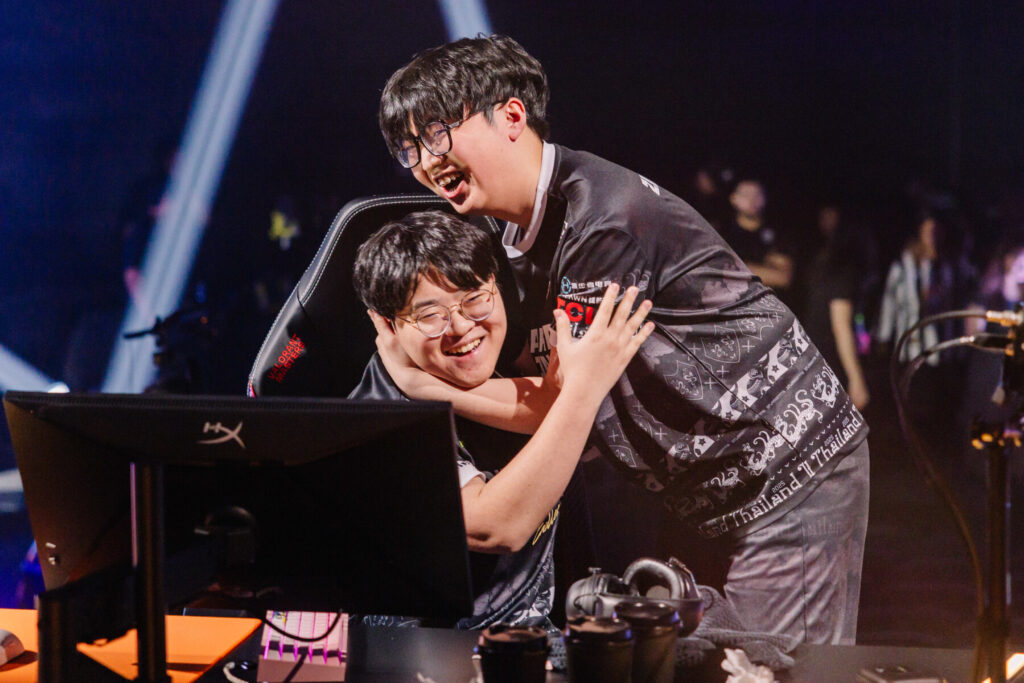 VALORANT Masters Bangkok: EDward Gaming và G2 Esports thắng trận mở màn playoffs-gamelade