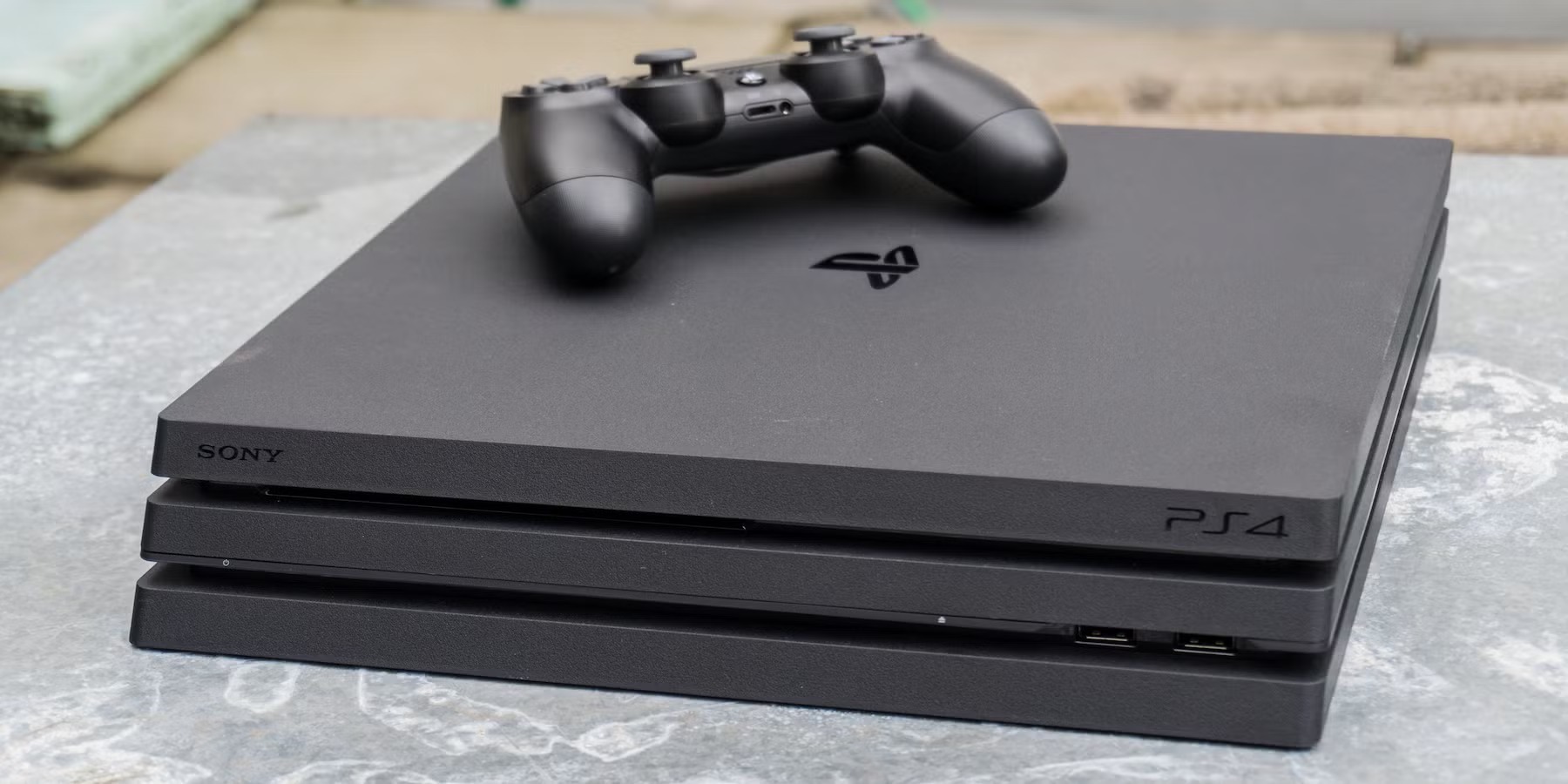 Tình huống "dở khóc dở cười" khi bán PS4 cho GameStop - Gamelade