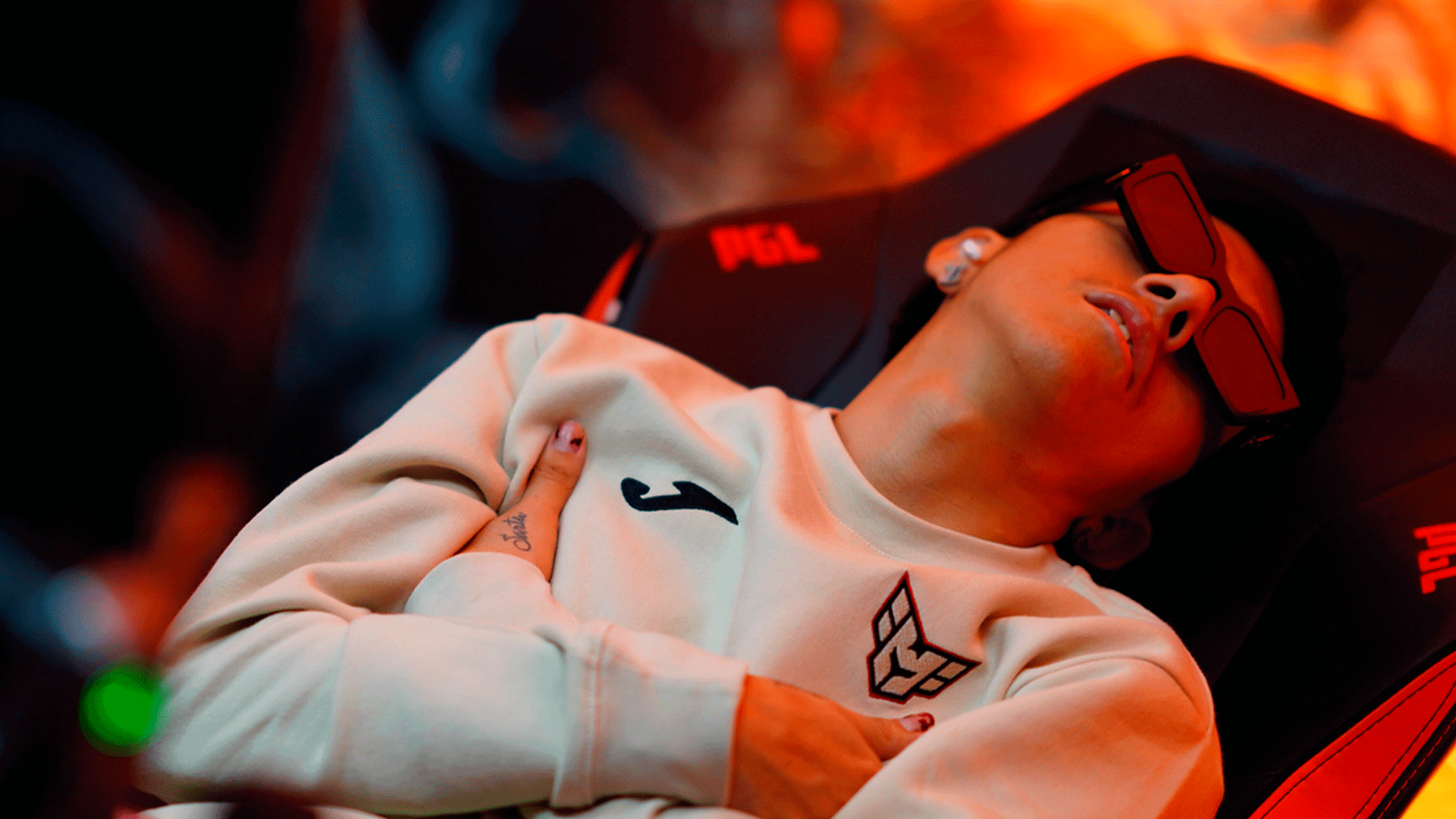 Ngủ quên giữa trận đấu, tuyển thủ Dota 2 khiến đội nhà bị xử thua-gamelade