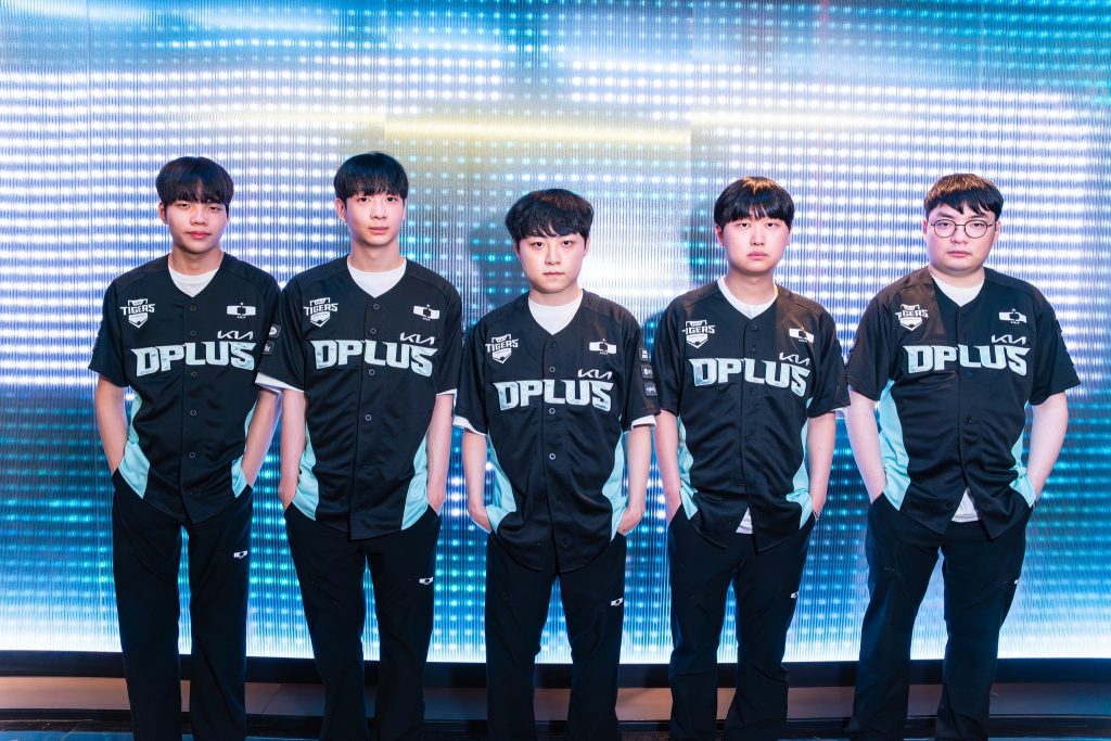 Khủng hoảng nội bộ trong đội hình của Dplus KIA-GAMELADE