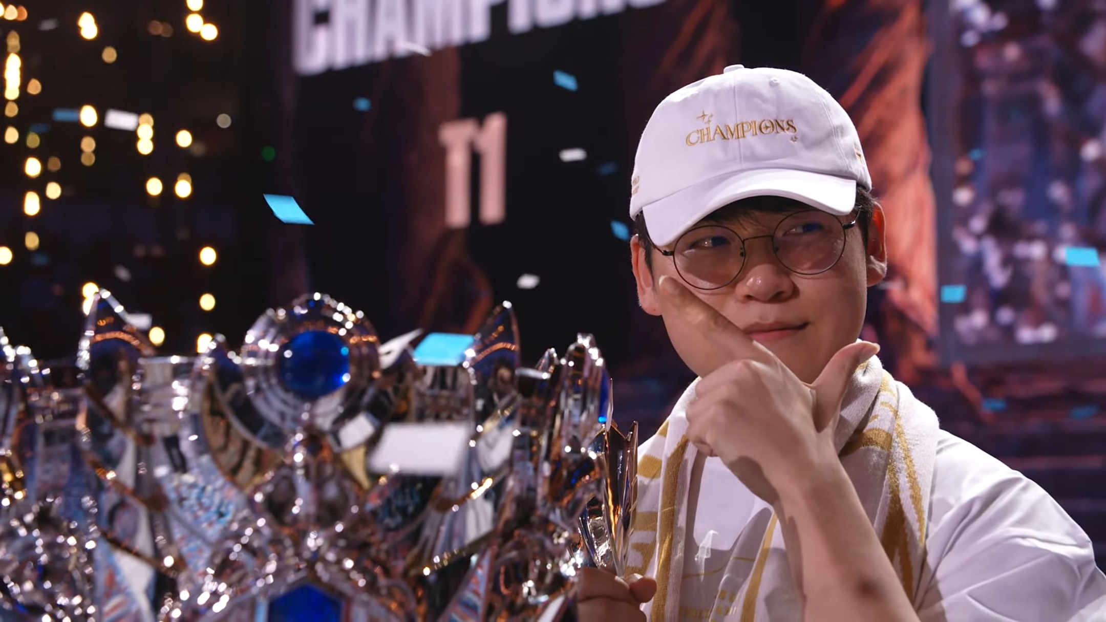 Gumayusi khẳng định vị thế xạ thủ vĩ đại nhất LMHT-gamelade