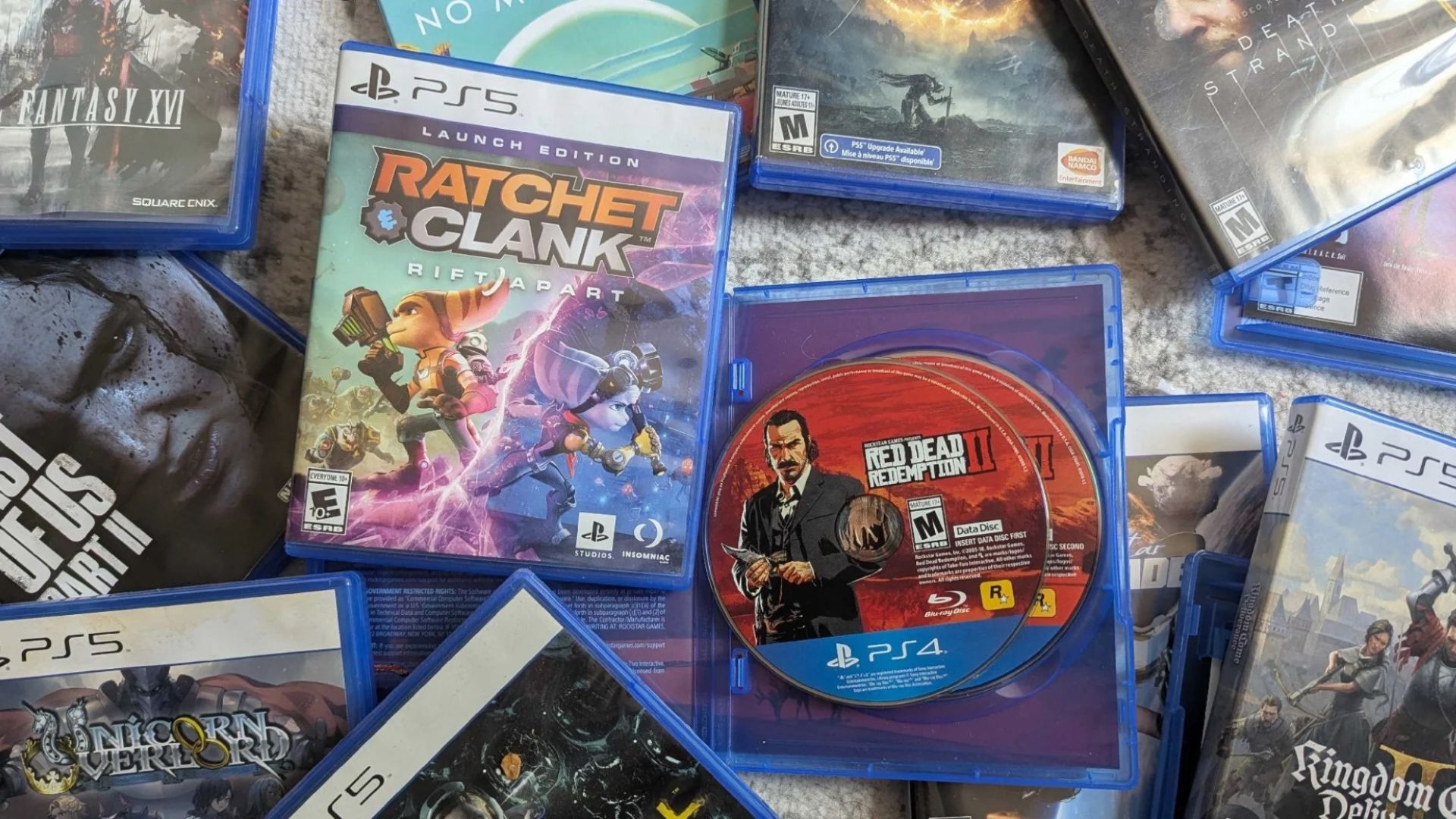 Hơn 85% game thủ phản đối quyết định khai tử đĩa game vật lý của Sony-gamelade