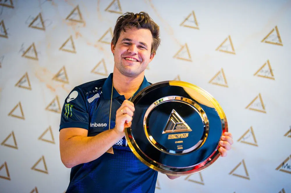 Magnus Carlsen bảo vệ thành công ngôi vô địch cờ vua tại Esports World Cup-GAMELADE